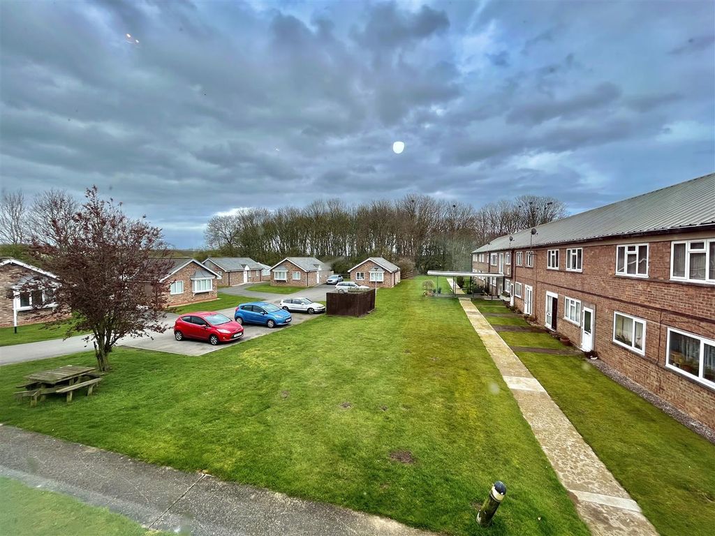 Property photo 1 of 34