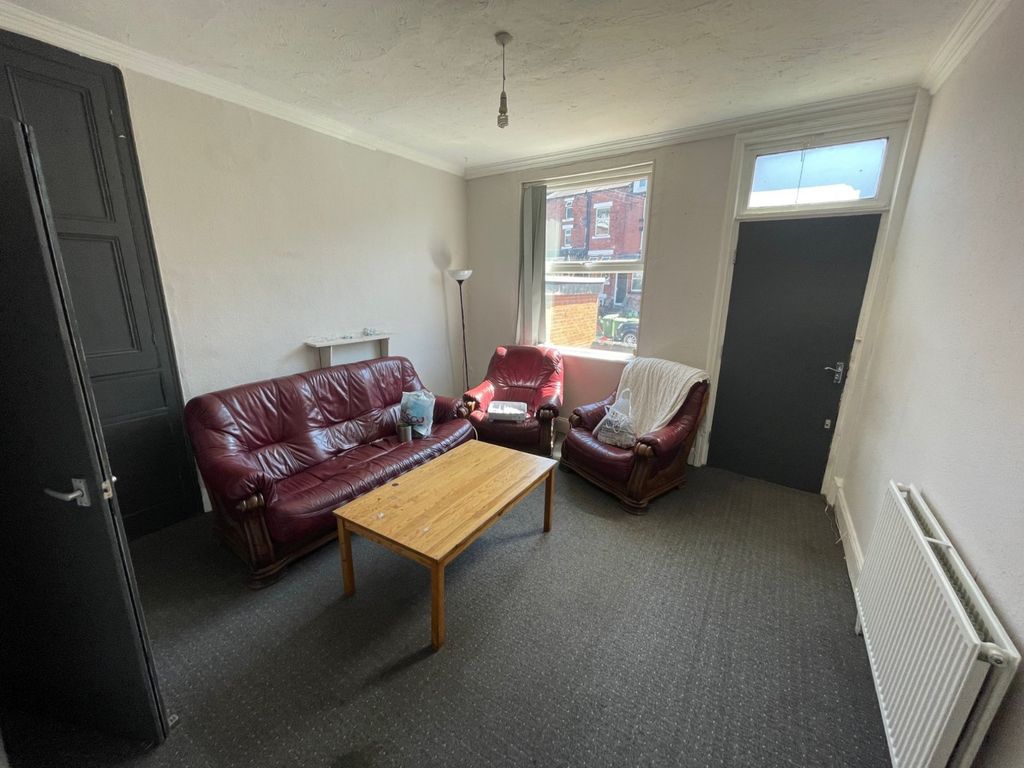 Property photo 2 of 8 Picture No. 08