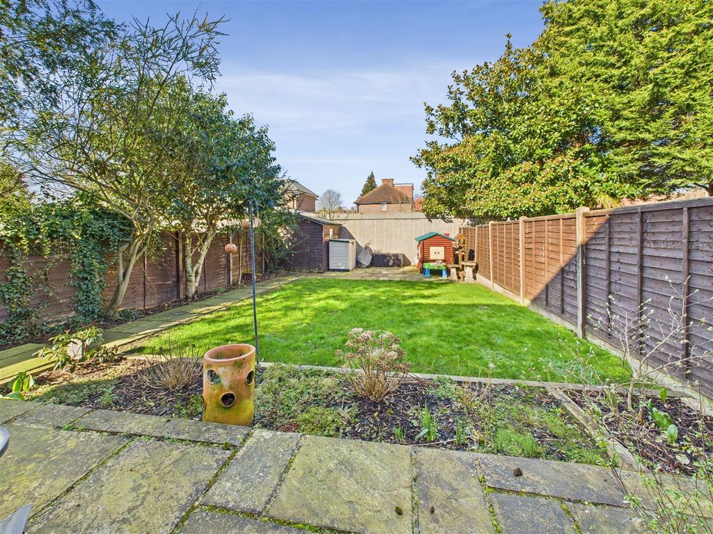 Property photo 2 of 15