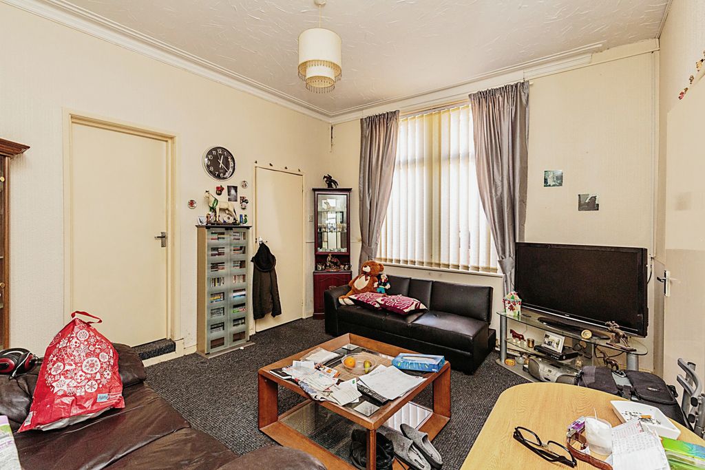 Property photo 2 of 13 Photography