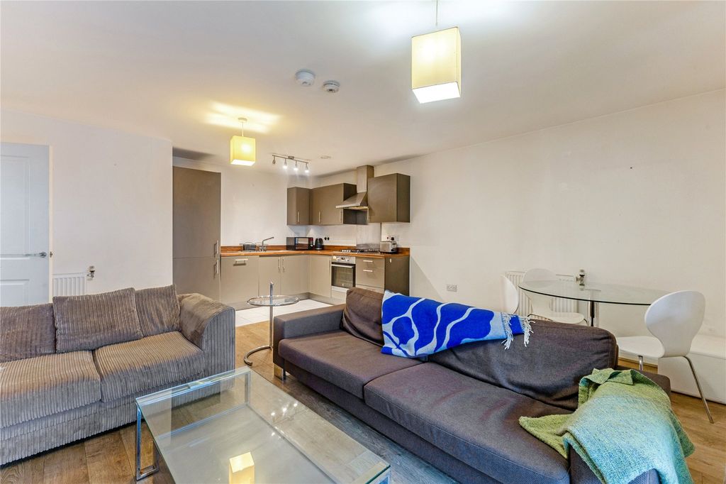 Property photo 2 of 11 Picture No. 03