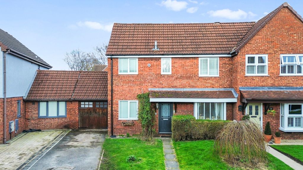 Property photo 1 of 25