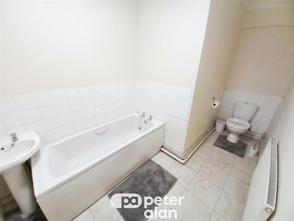 Property photo 3 of 6 Bathroom