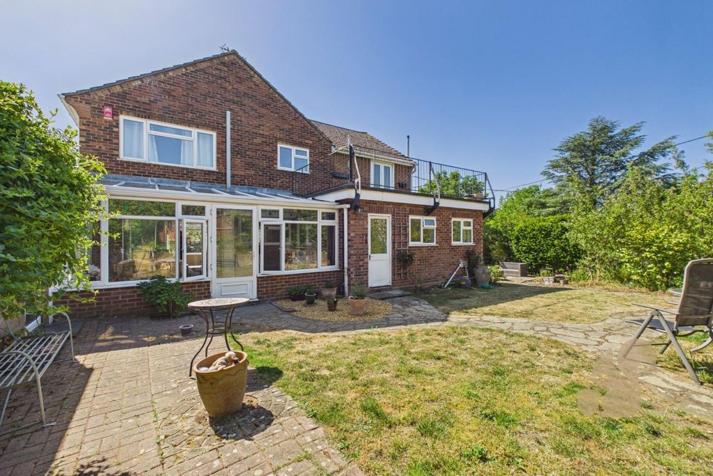 Property photo 3 of 34 Cam03877G0-Pr0369-Still018.Jpg