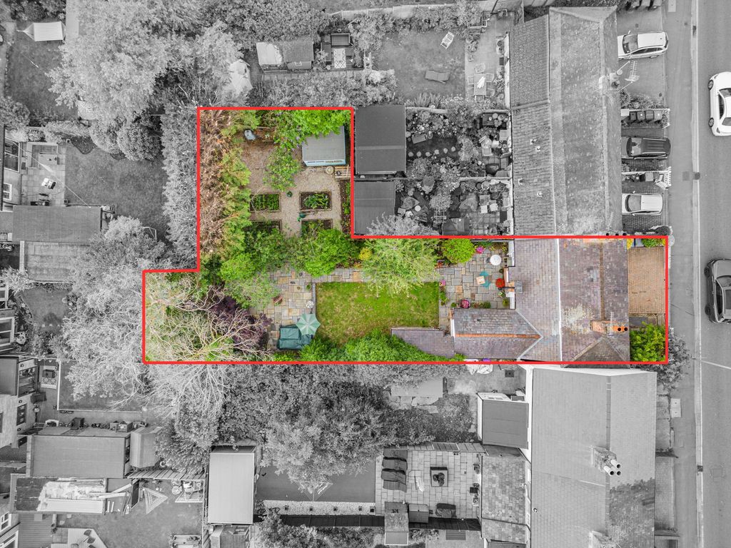 Property photo 2 of 41