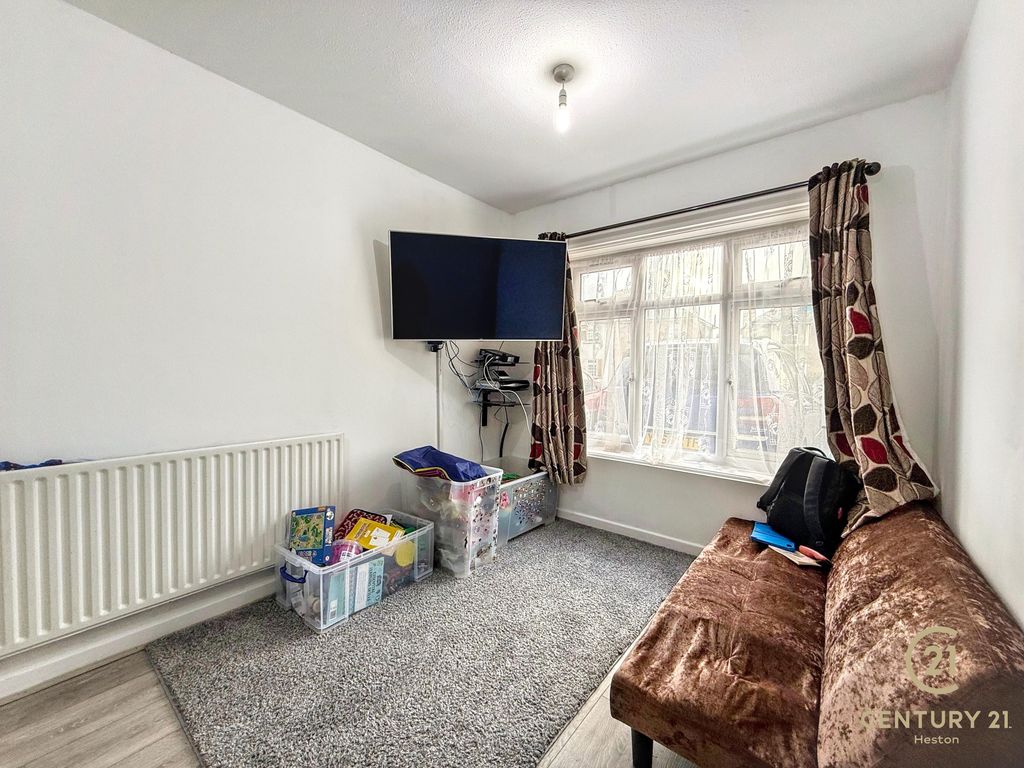 Property photo 3 of 9