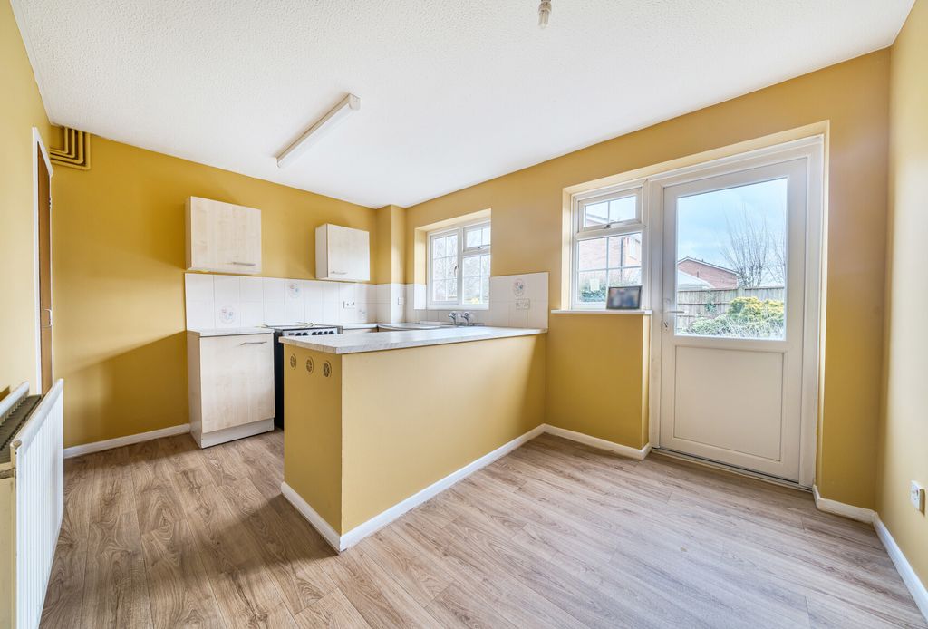 Property photo 2 of 13 1413130-5-6989F00...