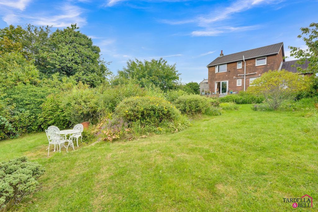 Property photo 3 of 24