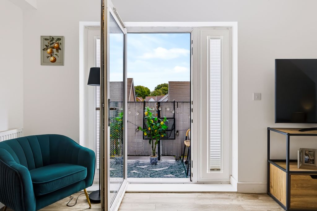 Property photo 2 of 17 Image14.Jpg