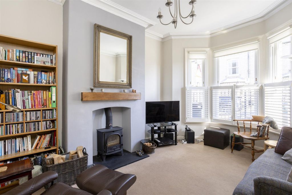 Property photo 2 of 26 81_Thorpe_Street_1.Jpg