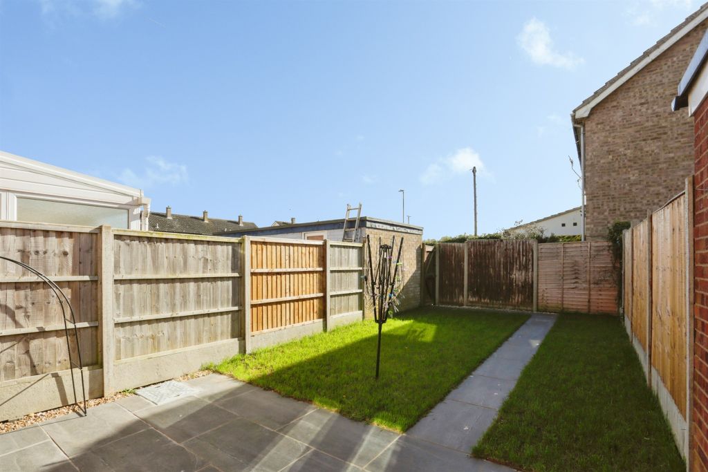 Property photo 3 of 12