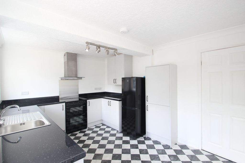 Property photo 2 of 12 0 General