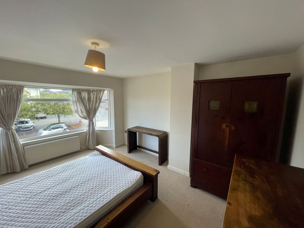 Property photo 1 of 9 A Bright And Airy Bedroom Featuring A Large Window...