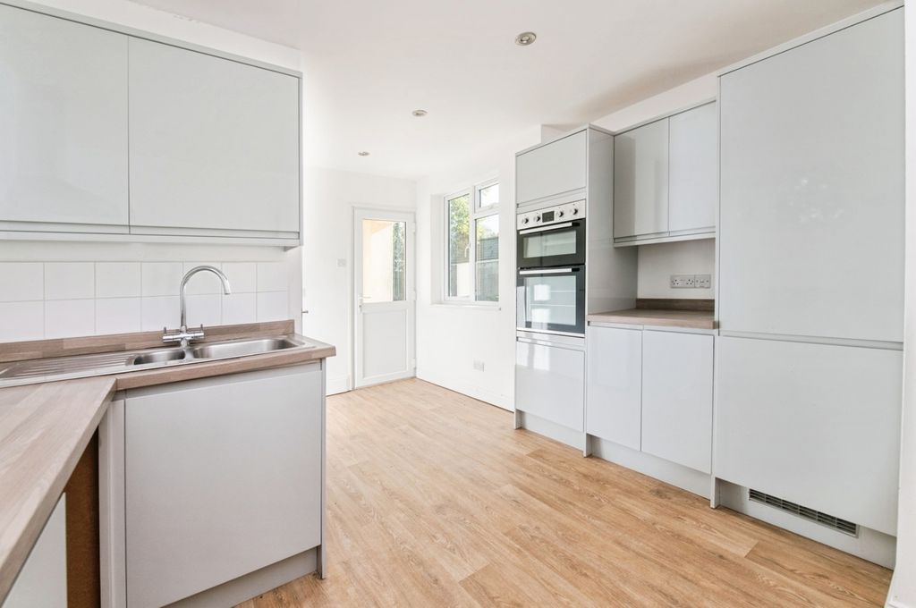 Additional image 5 of 3 bed detached house for saleExeter Road, Honiton, Devon EX14