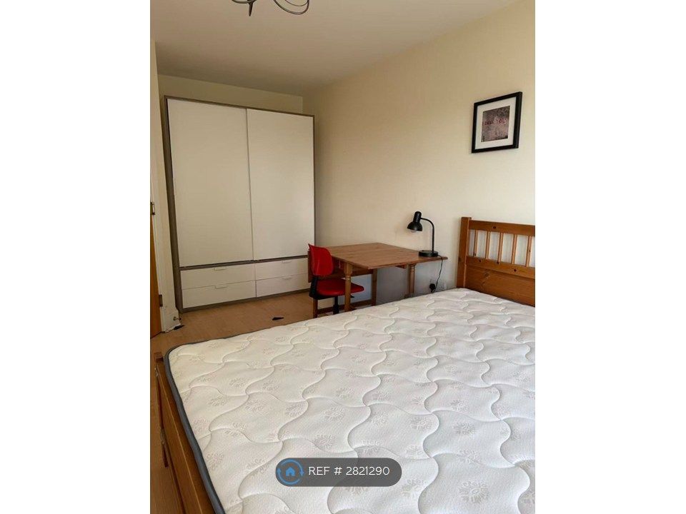 Property photo 3 of 11 Bedroom 1