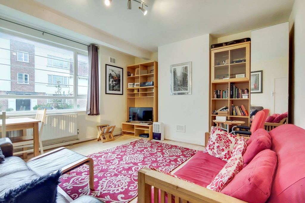 Property photo 2 of 12