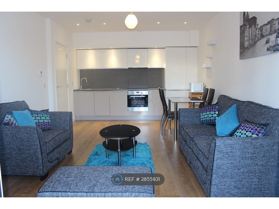 Property photo 3 of 10 Lounge-Kitchen 2