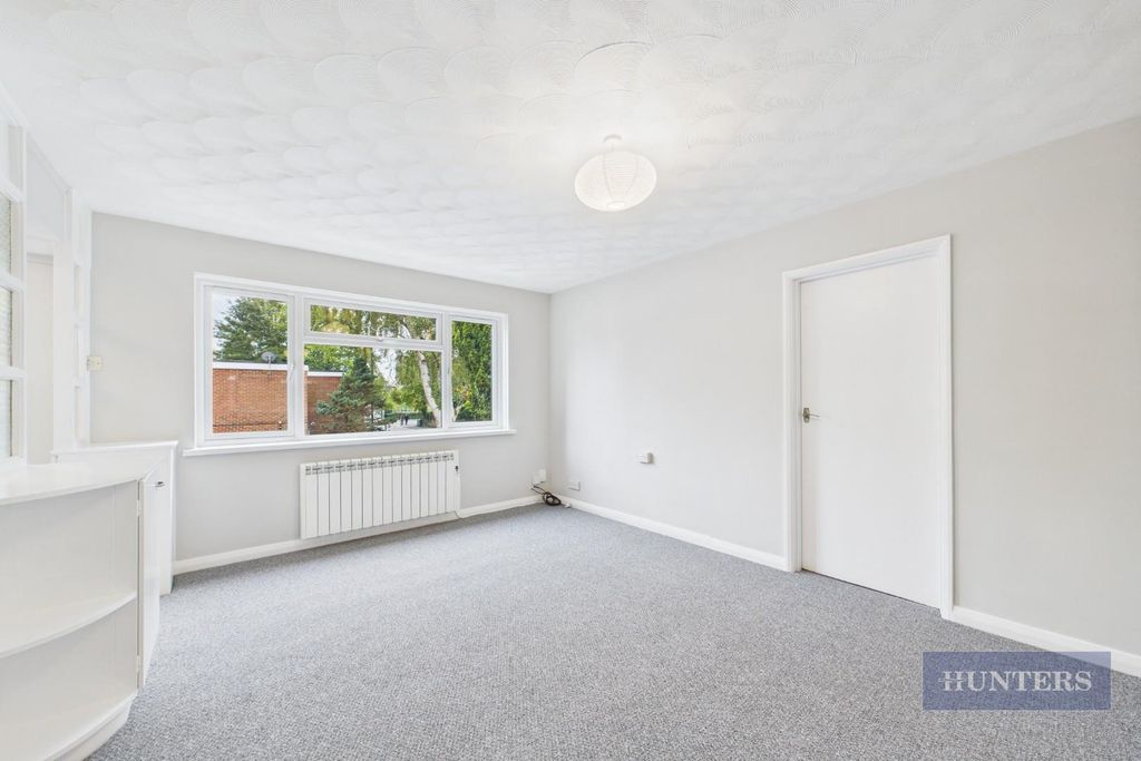 Property photo 3 of 8 Cam05152G0-Pr0253-Still013.Jpg