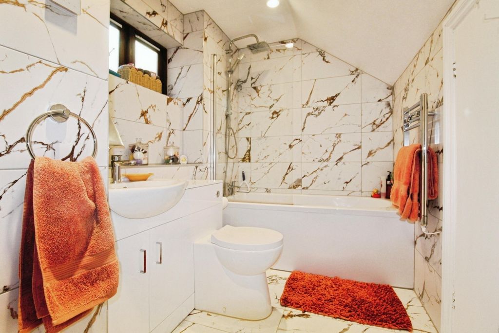 Property photo 2 of 18 Pbox-Img.Jpg
