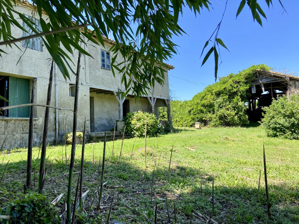 Property photo 3 of 21