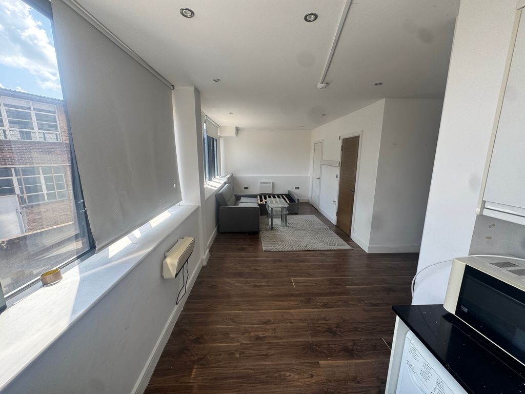 Property photo 2 of 4