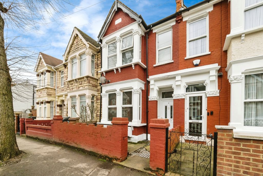 Property photo 1 of 17 Pbox-Img.Jpg