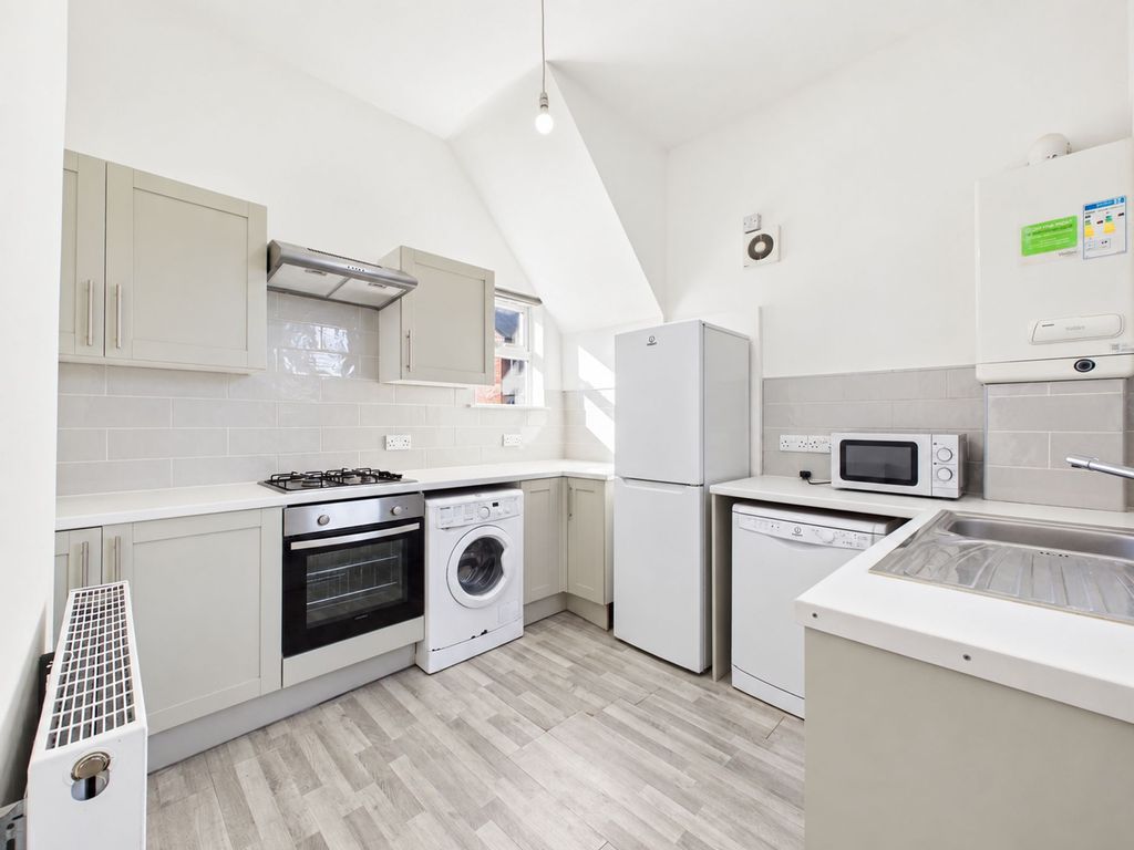 Property photo 1 of 12 Kitchen