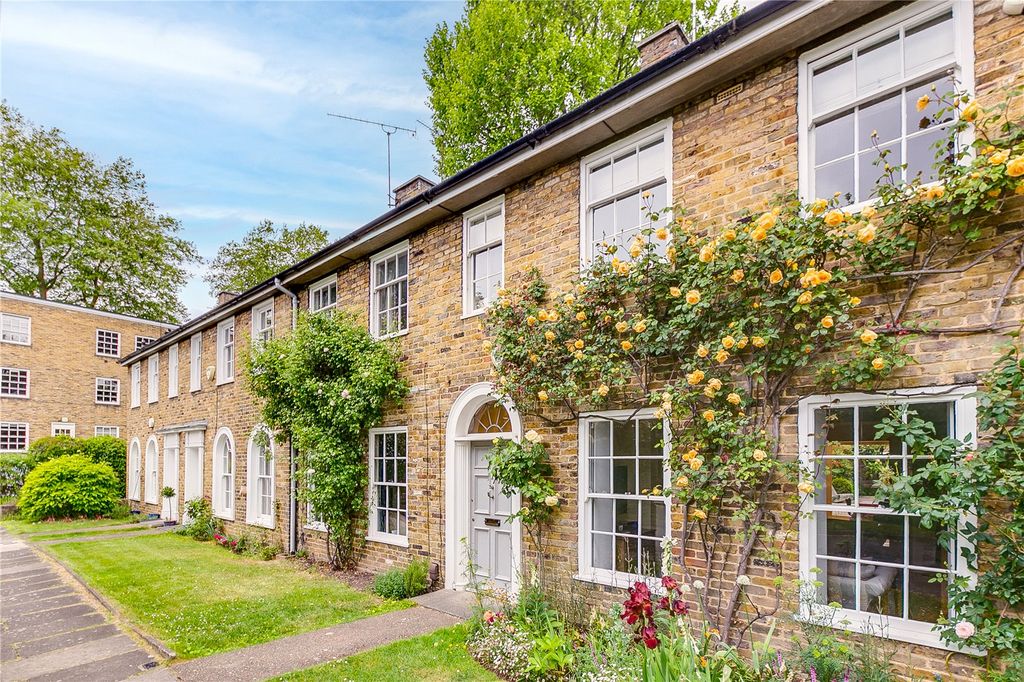 Property photo 2 of 19