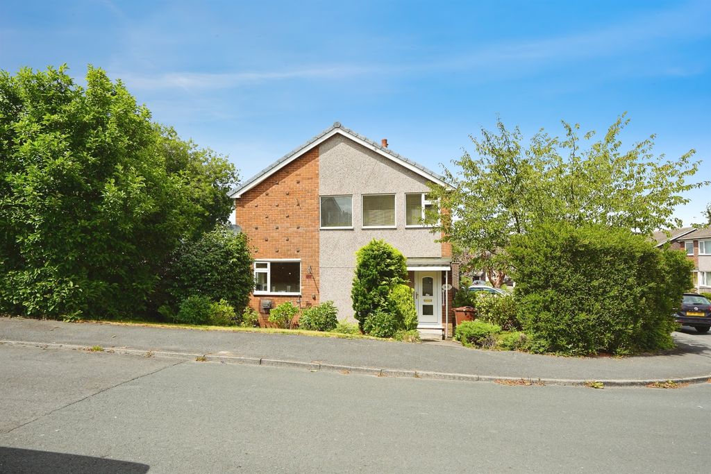 Property photo 1 of 17