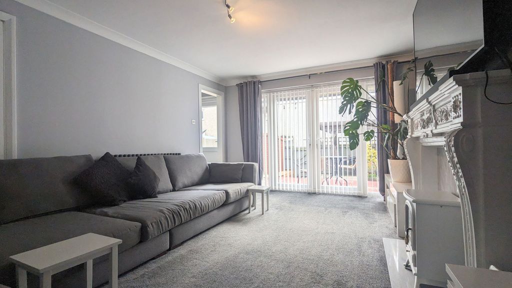 Property photo 3 of 21