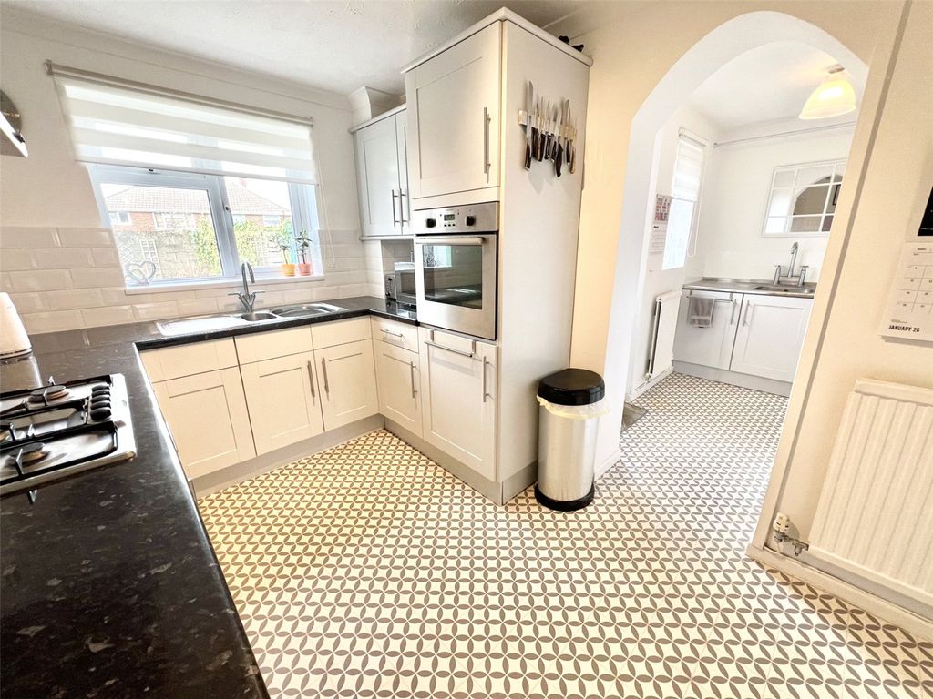 Property photo 2 of 25 Picture No. 19