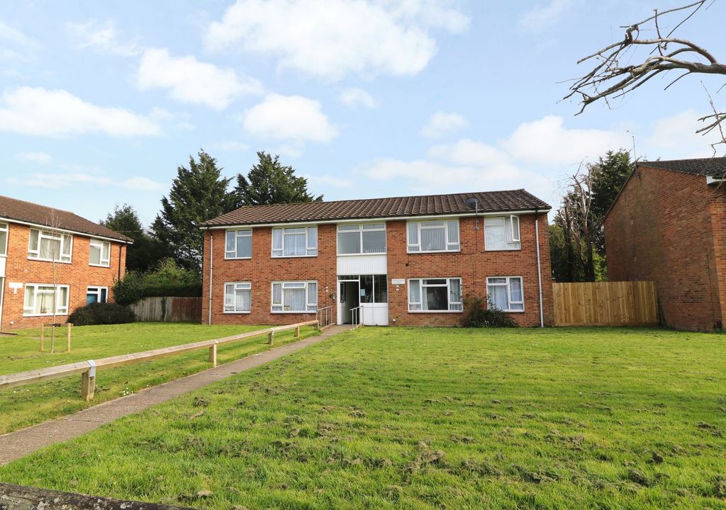 Property photo 1 of 9