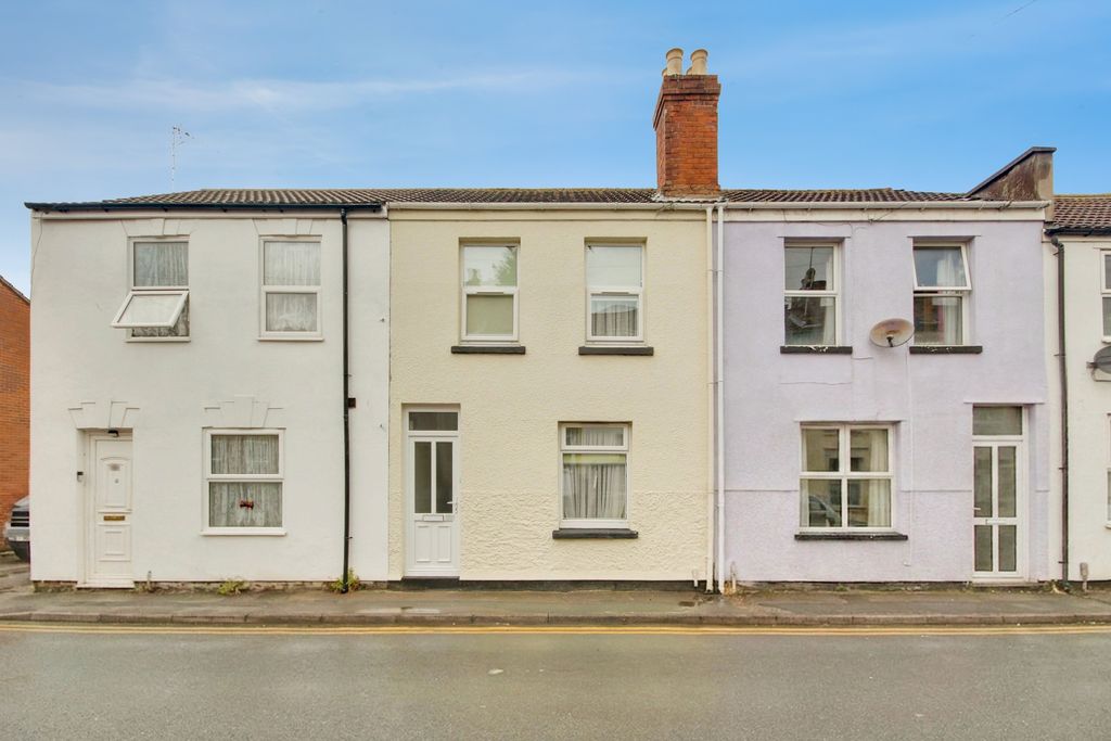 Property photo 1 of 12