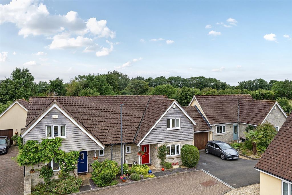 Property photo 1 of 19 1313573-1-685A862A465c7.Jpg