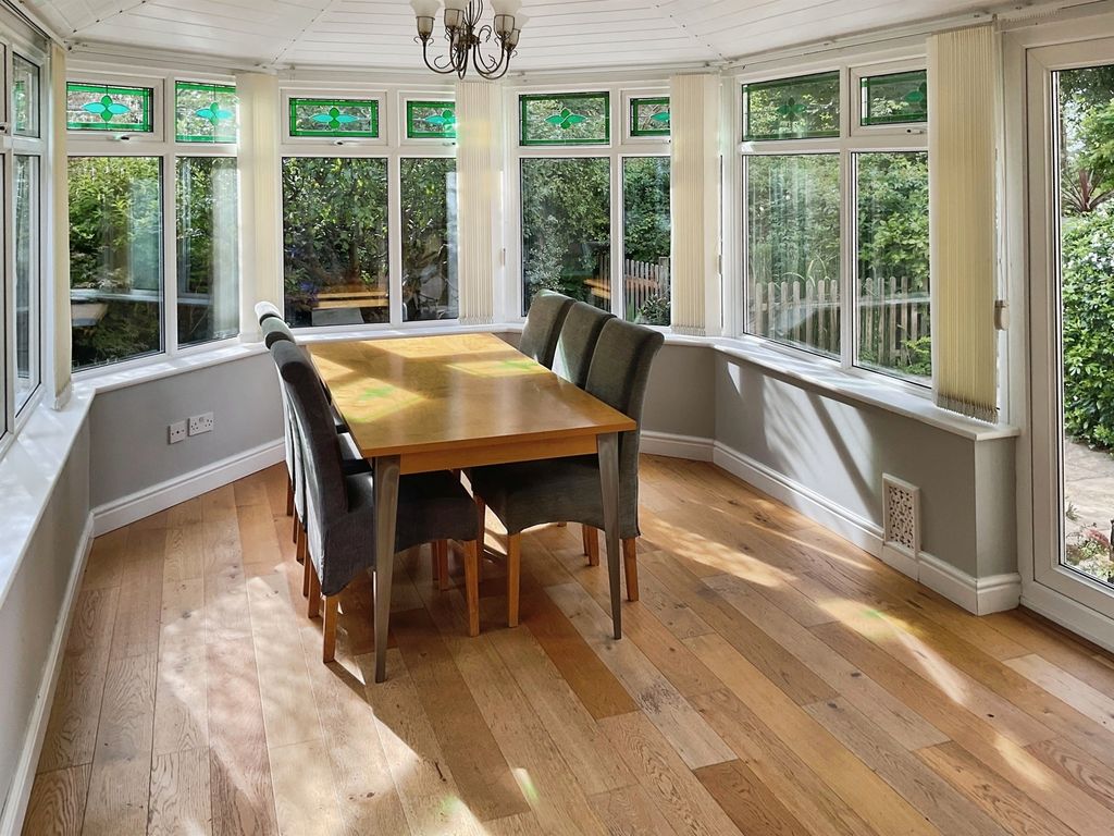 Property photo 2 of 26