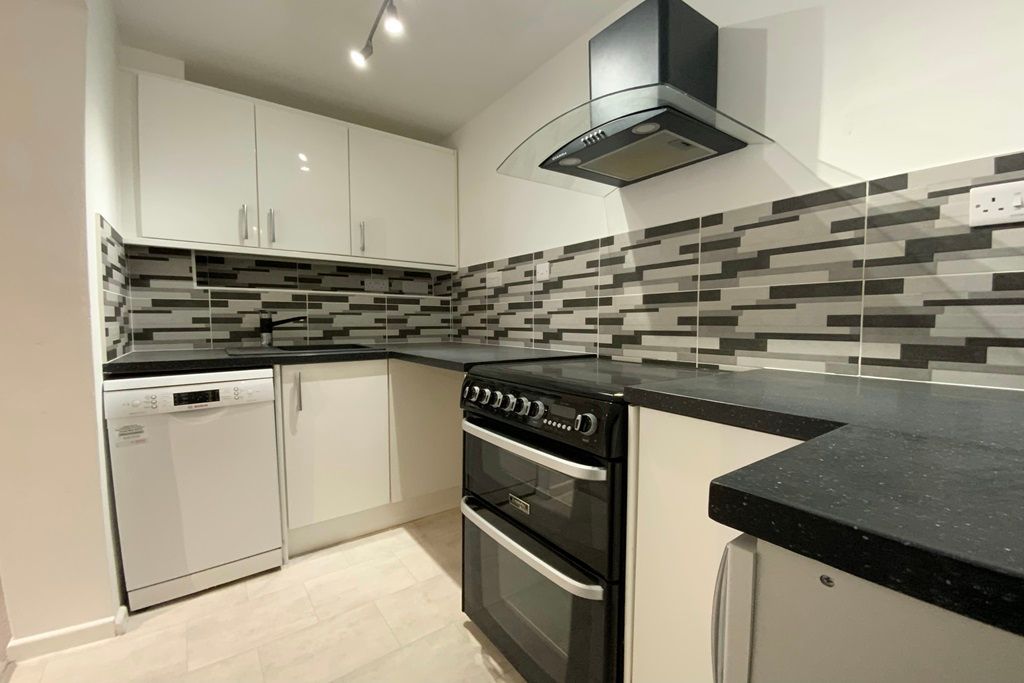 Property photo 3 of 12 Kitchen