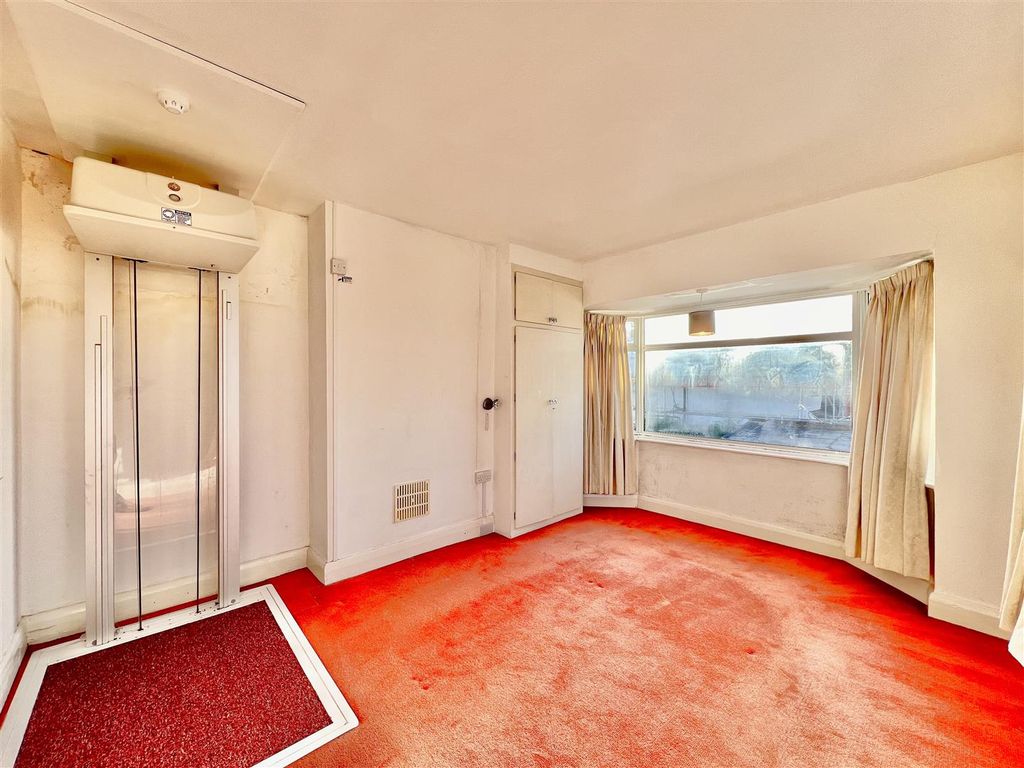 Property photo 2 of 9 Bedroom One