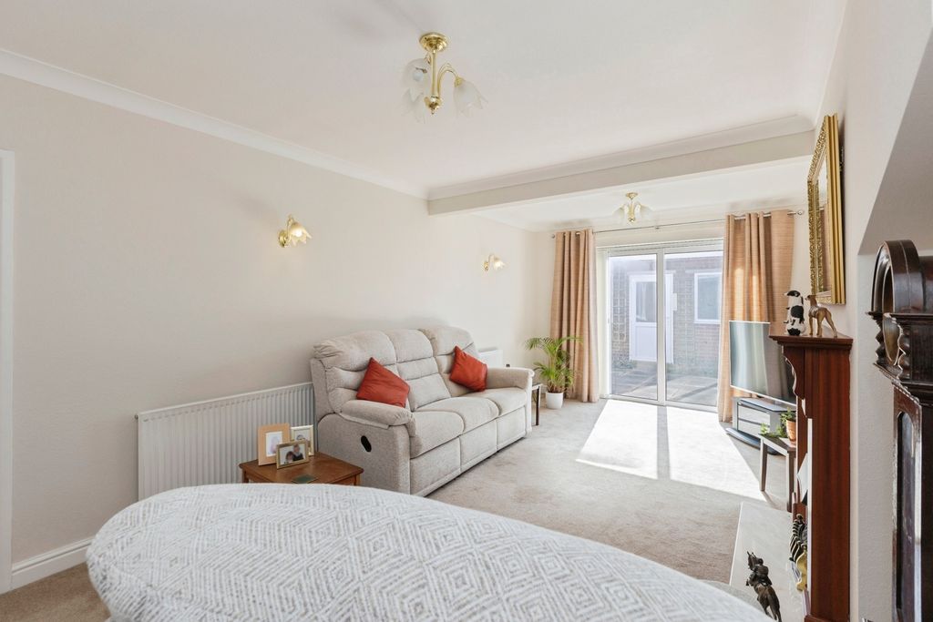 Property photo 2 of 18 Pbox-Img.Jpg