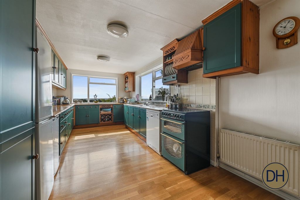 Property photo 3 of 29 Toot Hill