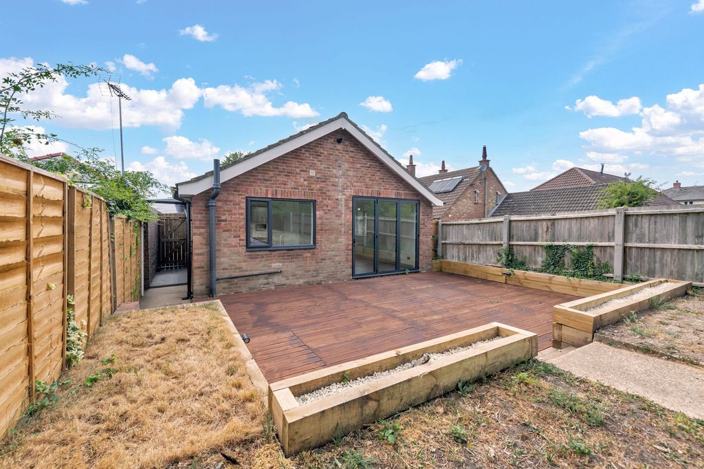 Property photo 1 of 16