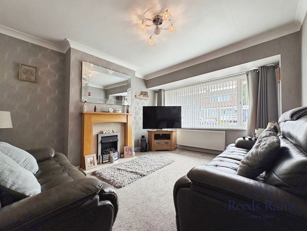Property photo 2 of 16 Pbox-Img.Jpg