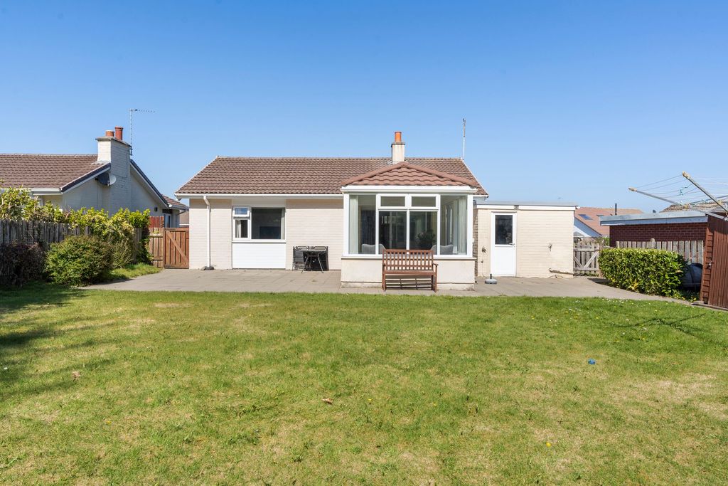 Property photo 3 of 14