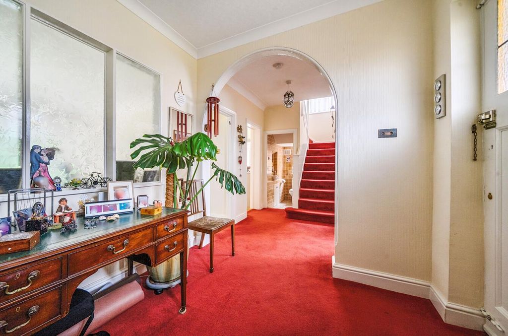 Property photo 2 of 20 1376905-1-6917519029Ad8.Jpg