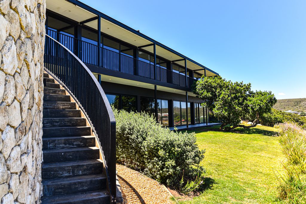 Property photo 3 of 57