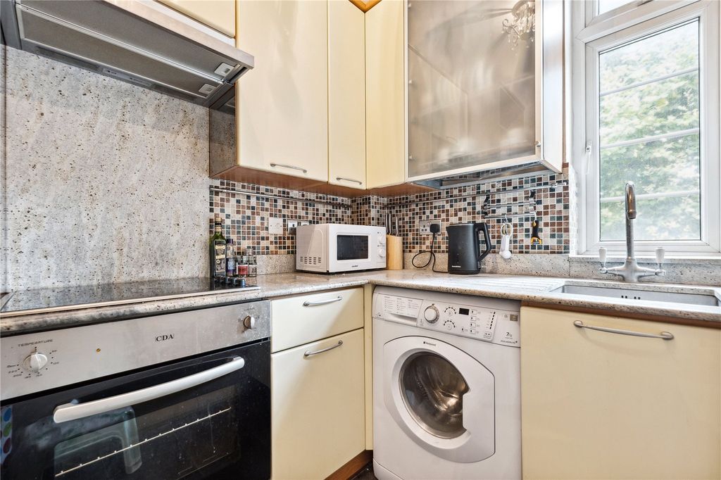 Property photo 3 of 8