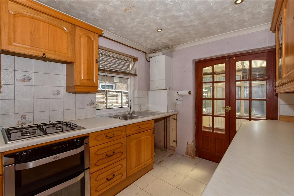 Property photo 2 of 12 Kitchen