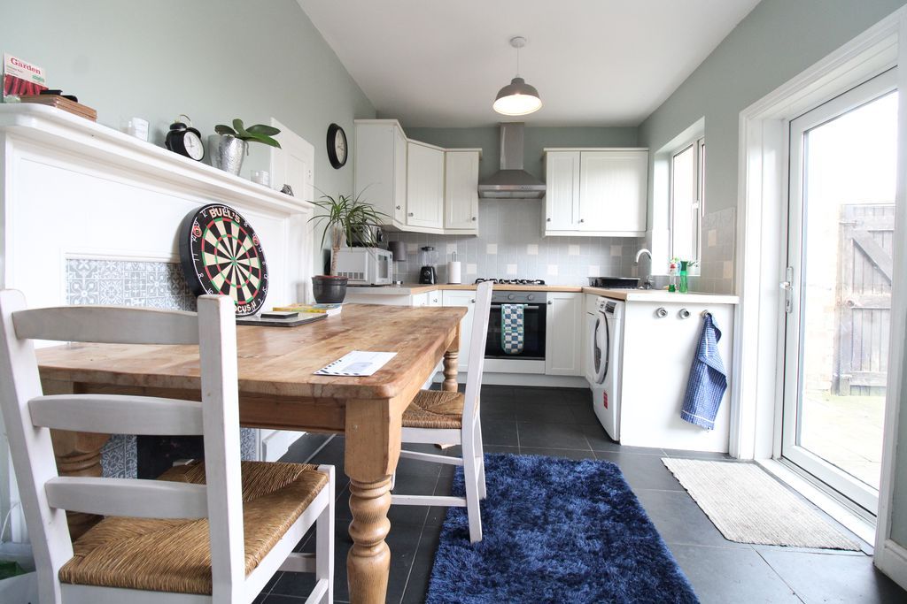 Property photo 3 of 9 Kitchen/Diner