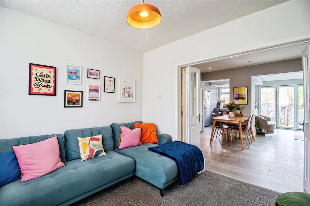 Property photo 2 of 17 Picture No. 05