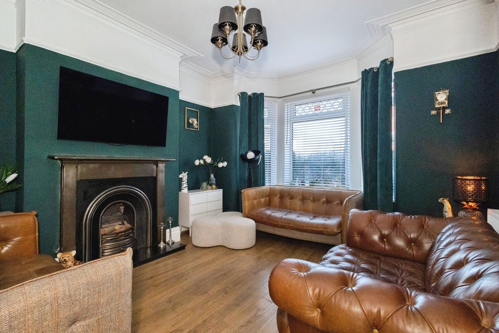 Property photo 2 of 18 Pbox-Img.Jpg