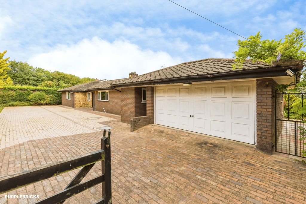 Property photo 1 of 36